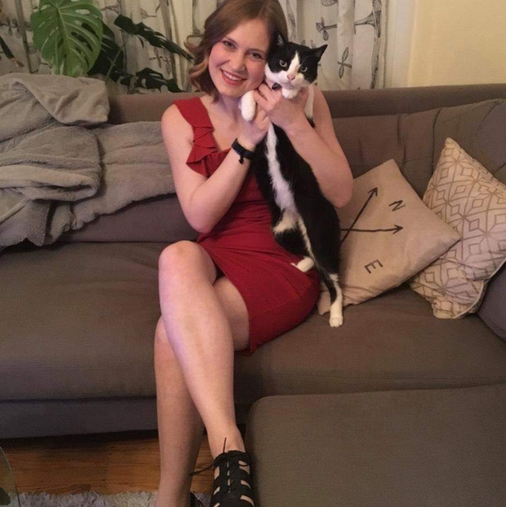 Meet your Posher, Elise